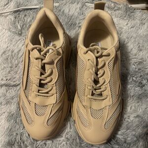 Like new Steve Madden sneakers. Worn once